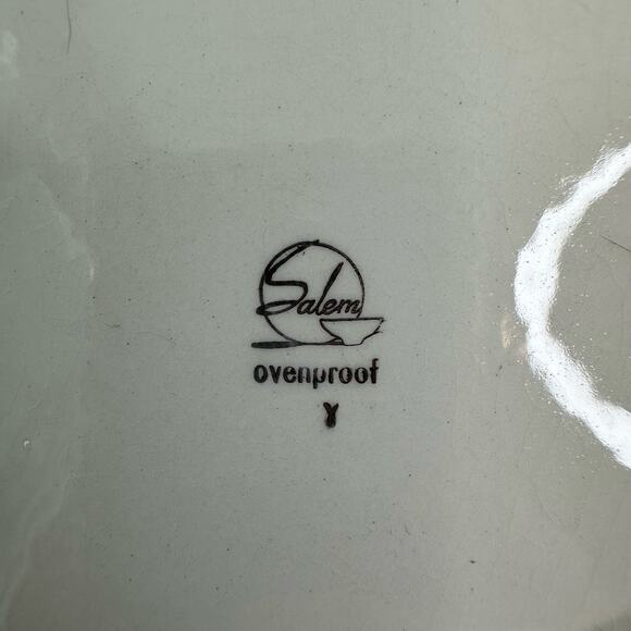 Vintage Salem, North Star, Atomic Starburst, 1 luncheon plate and 8 saucers - Picture 15 of 15